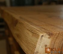 Komoda z starego litego drewna, blat dębowy, olejowana kolor naturalny.